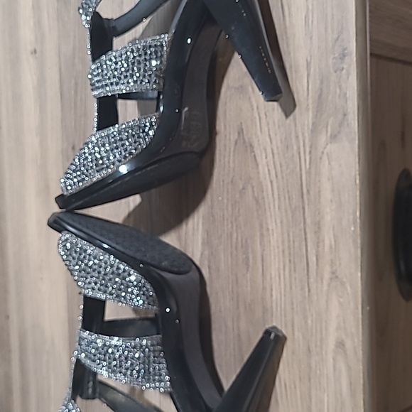 MICHAEL Michael Kors Berkley T-Strap Rhinestone heels - Picture 5 of 5